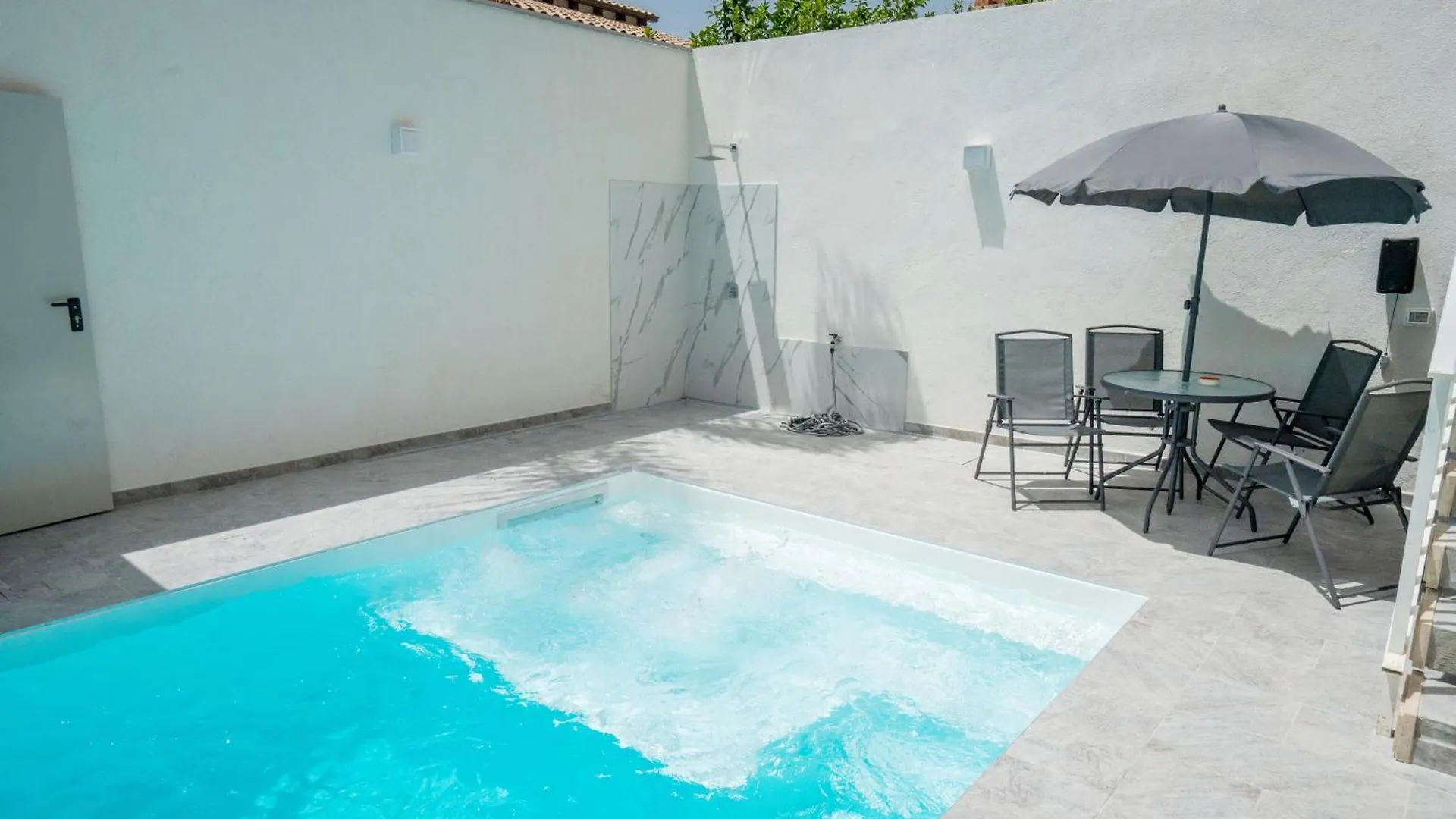 度假居 Scirocco Holiday House Diamante 罗索利尼 意大利